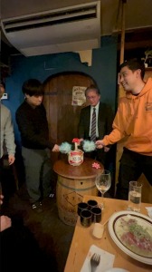 期待の若手による鏡開き